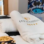 Lux Holidays 아파트 Durrës