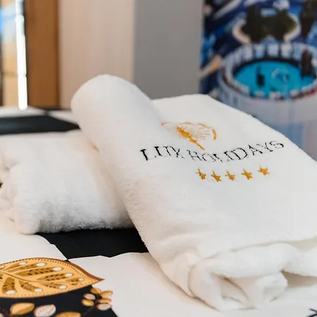 Lux Holidays شقة دراس